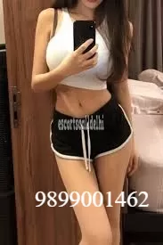 YounG_Call Girls in Godrej Palm Retreat 150 ^ 9899001462 Noida Escort 